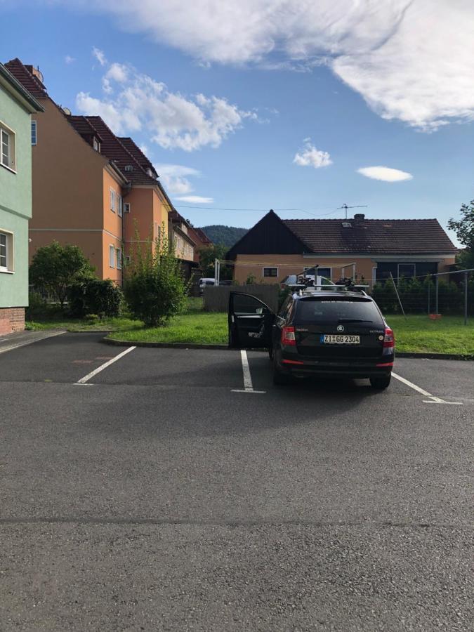 Ferienwohnung 60Er Jahre Design Apartment - 65Qm Fewo Im Zittauer Gebirge - Familienfreundliche Unterkunft Am Bergfuss Zum Toepfer 올베르스도프 외부 사진